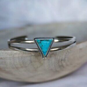 Silver Cuff Bracelet with Turquoise Howlite Trianglesilver platedNew